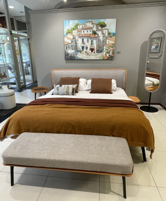 КРОВАТЬ GABRI BOLZAN с решеткой и столиком 